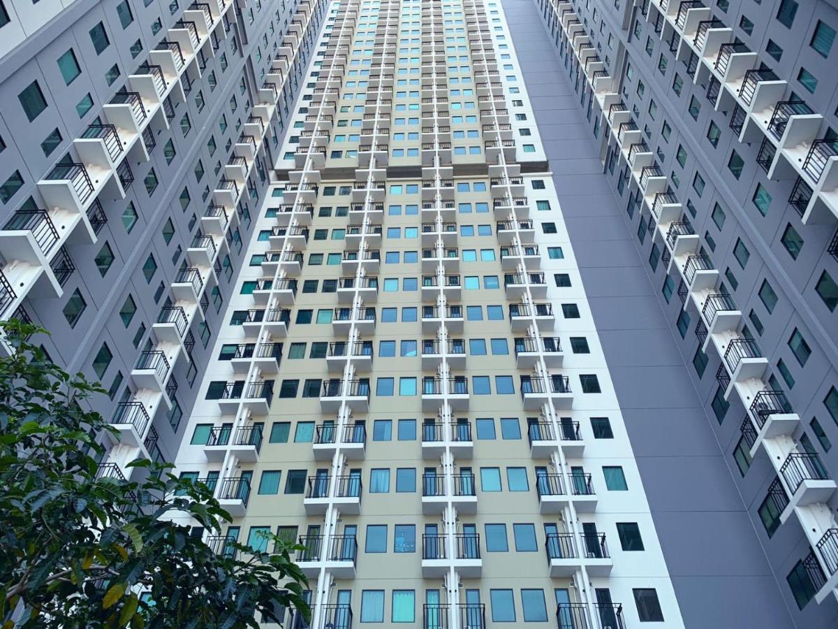 Apartemen Osaka Riverview Pik 2 By Benchmark Tangerang Esterno foto